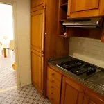 Trilocale E A Due Passi Dal Mare Con Posto Auto Privato Apartment