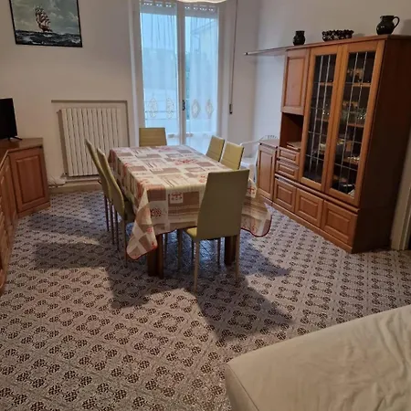 Διαμέρισμα Trilocale E A Due Passi Dal Mare Con Posto Auto Privato