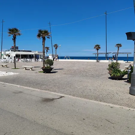 Trilocale E A Due Passi Dal Mare Con Posto Auto Privato